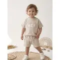KOMPLET T-SHIRT ,,HEY’’NATURAL + SZORTY Z KIESZONKAMI NATURAL