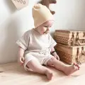 KOMPLET T-SHIRT Z KIESZONKA WAFEL BEŻ + SZORTY Z KIESZONKAMI WAFEL BEŻ